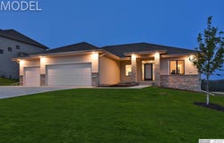 11003 S 102nd Street, Papillion, NE 68046