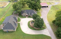 777 Stiles Road, Whitesboro, TX 76273