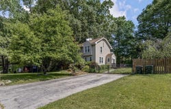 11 Scenic Ave, Webster, MA 01570