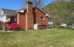 1030 Anderson St, Glasgow, VA 24555