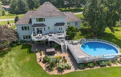 1461 Darcy Drive, Oregon, WI 53575