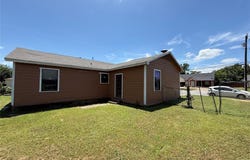 915 S Rockwall Avenue, Terrell, TX 75160