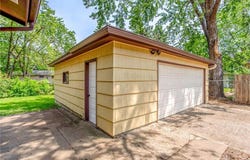 2718 63rd Avenue N, Brooklyn Center, MN 55430