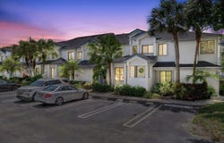406 Harbour Pointe Way, Greenacres, FL 33413