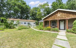 31 Hidley Avenue, North Greenbush, NY 12198