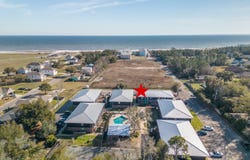 1550 E 2nd Street, Pass Christian, MS 39571