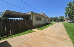 814 W Commercial, Lyons, KS 67554