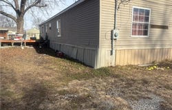 210 S Walnut Street, Houstonia, MO 65333