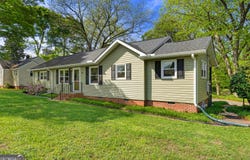810 Benson Street, Hartwell, GA 30643