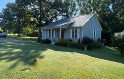 381 Longview, CAMDEN, TN 38320