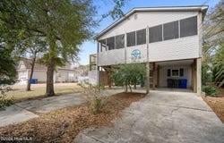 321 NE 59th Street, Oak Island, NC 28465