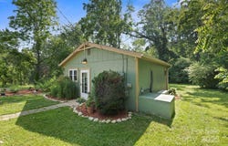 32 Roberts Street, Fletcher, NC 28732