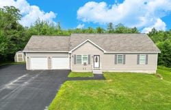 104 Stone Gate Crossing Road, Chelsea, ME 04330