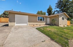 481 W GRANT ST, Carlton, OR 97111