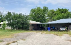 470 County Road 152, Georgetown, TX 78626