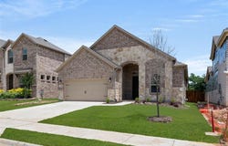 1616 Olympia Avenue, Corinth, TX 76208