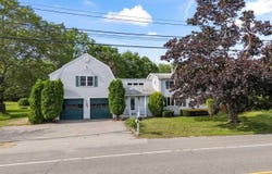 93 Sanford Road, Wells, ME 04090