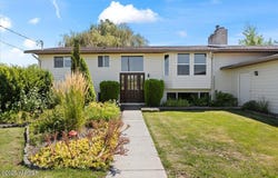 340 Eschbach Rd, Yakima, WA 98908