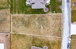 9110 Doubletree Drive N, Crown Point, IN 46307