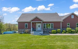 1723 Creamery Road, Dexter, IA 50070