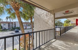 2750 E BAY DRIVE, LARGO, FL 33771