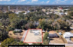 327 NE 5th Ave, Trenton, FL 32693