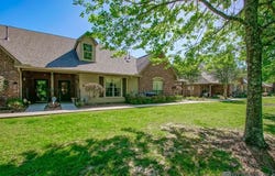 18639 Perkins Rd, Prairieville, LA 70769