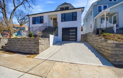 8 Hunt Avenue, Yonkers, NY 10710