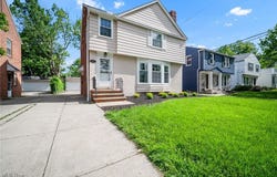 22875 Fairmount Boulevard, Shaker Heights, OH 44118
