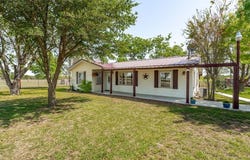 800 County Road 322, Comanche, TX 76442