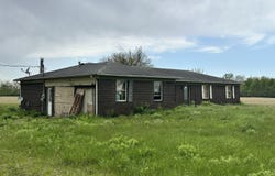 6016 N 1200 E, Shirley, IN 47384