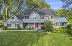 1415 Blackhawk Trail, Benton Harbor, MI 49022