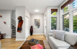 327 E 17th Street, Chicago, IL 60616