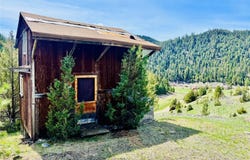 31 Packer Gulch Road, Drummond, MT 59832