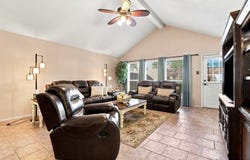 935 HEDGESTONE DR, San Antonio, TX 78258
