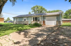 3204 W Sunblest Drive, Muncie, IN 47302