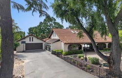 1675 Garnet Ln, Concord, CA 94519