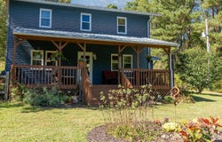275 Thorn Lane, Makanda, IL 62958