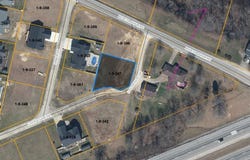 249 Castlegate Dr, Ona, WV 25545
