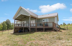 68 Simply Grateful Drive, Hendersonville, NC 28792