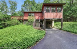 7319 Moss Drive, Swiftwater, PA 18370