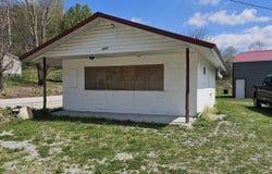 2622 KY 198, Middleburg, KY 42541