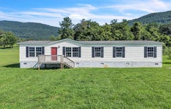 233 Orange Lane, Speedwell, TN 37870