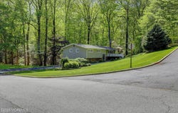 23 Mount Drive, Holmdel, NJ 07733