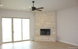 177 Pine Valley Dr, La Vernia, TX 78121