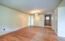 1320 West Lynwood Circle, Johnson City, TN 37604