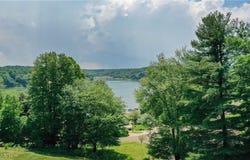 39 Pueblo Trail, Malvern, OH 44644