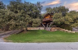 10400 Lakeside DR, Jonestown, TX 78645