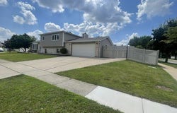 793 SIX PINES Drive, Romeoville, IL 60446