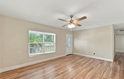 702 CAMELLIA Court, SEFFNER, FL 33584